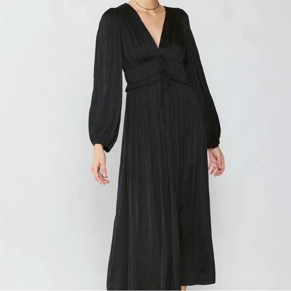 Current Air Dresses & Skirts - NWT Current Air Los Angeles Sidonie Pleated Maxi Dress Black Size S